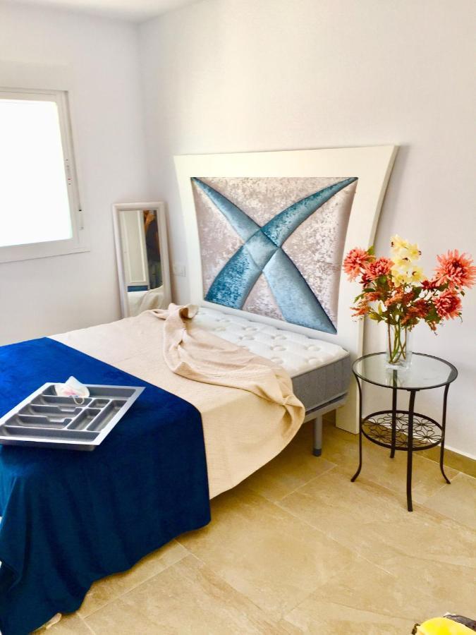 Estudio Economico Apartment